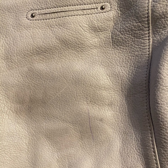 White leather b. Makowsky top handle tote bag - Picture 5 of 9